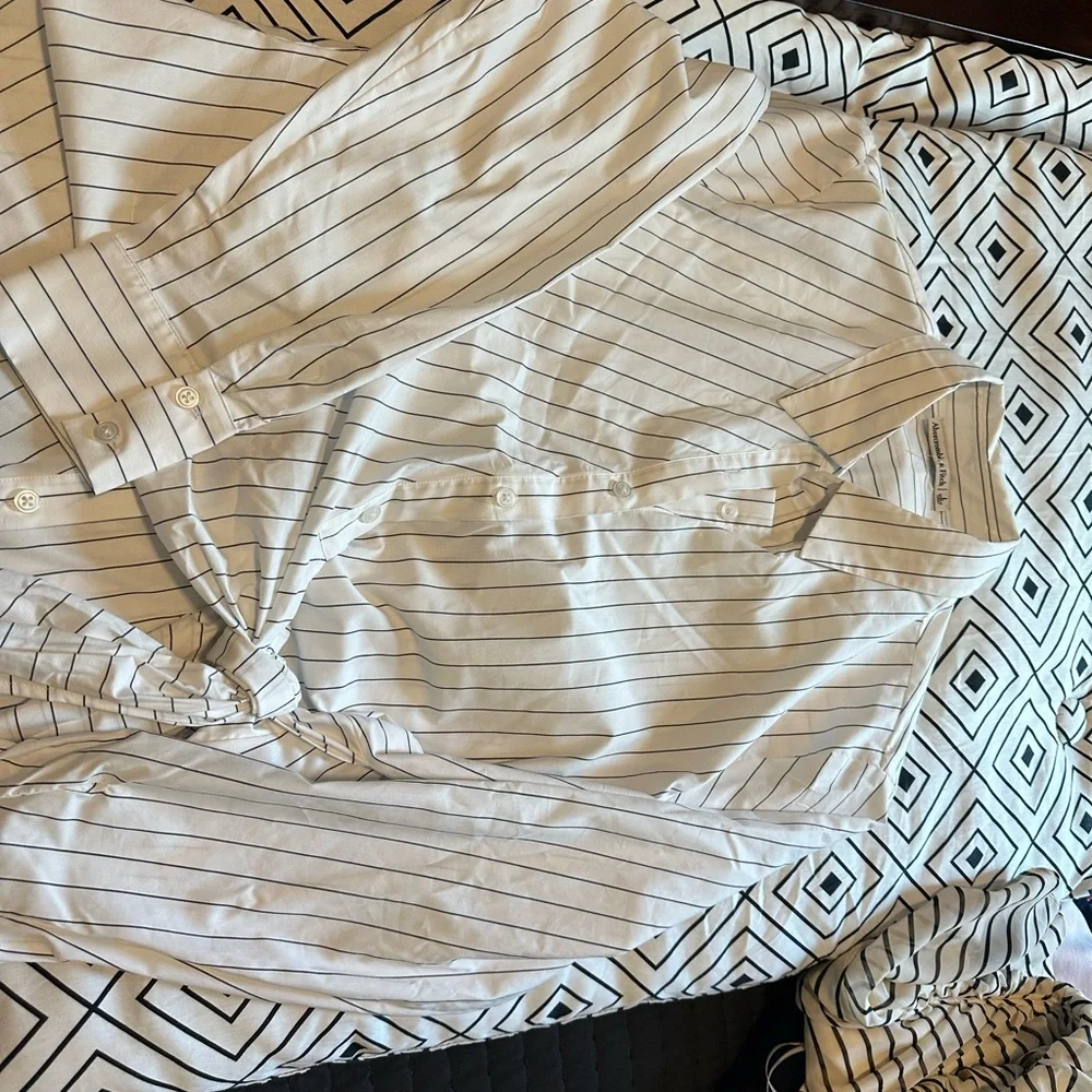 Abercrombie & Fitch Line Sleeve Wrap Shirt Dress - Picture 7 of 9